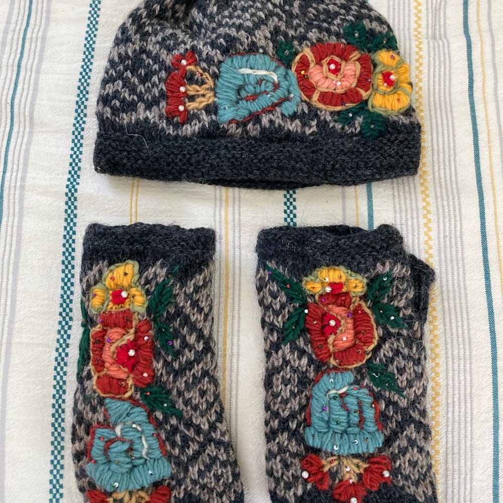 Fleece-lined Wool Knit Hat and Fingerless Gloves